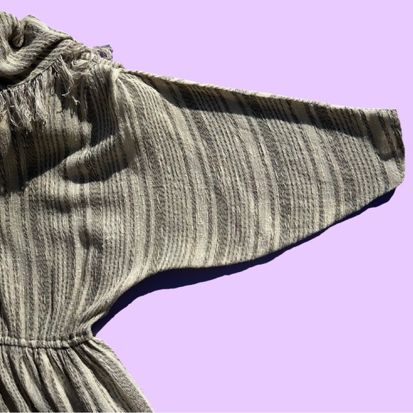 Rare! Sybil California Cowneck Dress
Vintage 1980's - Picture 4 of 7